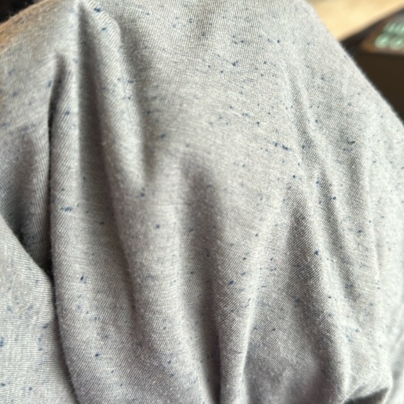 4X Additon Elle Grey Speckled Top with Cross Hatch Back - Picture 4 of 4